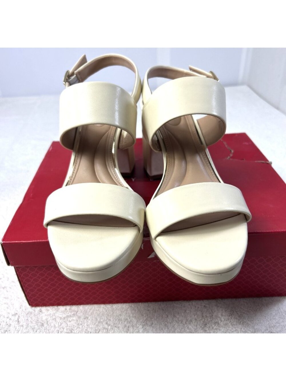 Kelly & Katie Genot Block Heels Platform Open Toe Ivory SZ 10 in Box